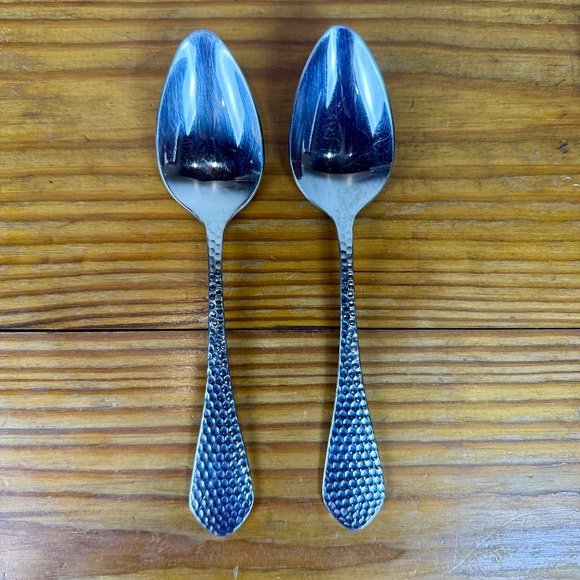 Bon Chef Hammered Stainless Flatware Set | 6-Piece | 18/10 Modern Silverware - Picture 11 of 11